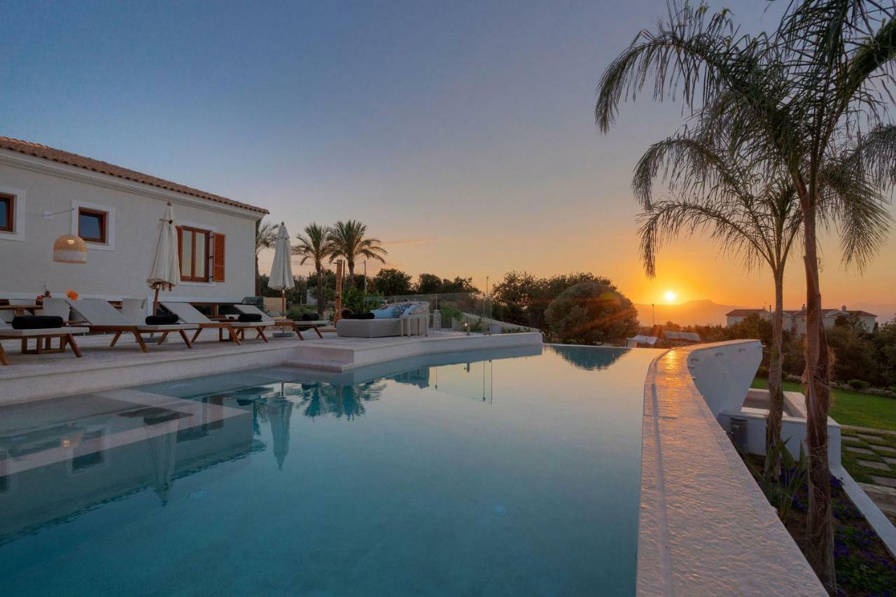 Delfini Villa Prines  ภายนอก รูปภาพ