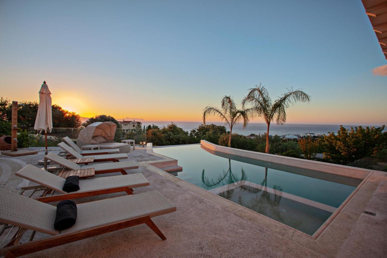 Delfini Villa Prines  ภายนอก รูปภาพ